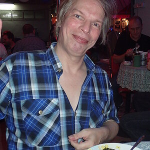 2014-11-15  Smurf Bar