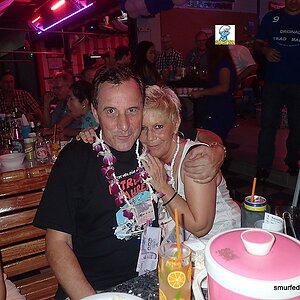 2014-11-15  Smurf Bar