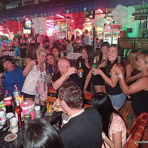 2014-11-15  Smurf Bar