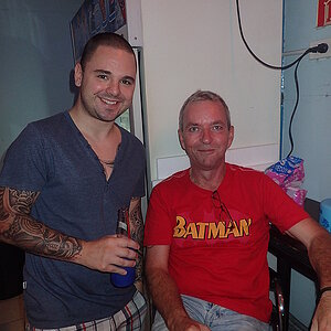 2014-11-15  Smurf Bar