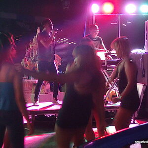 2014-11-15  Smurf Bar