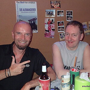 2014-11-16  Smurf Bar