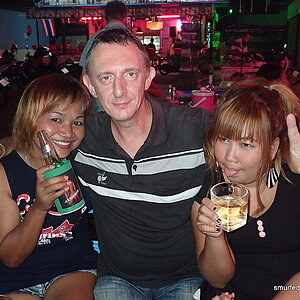 2014-11-16  Smurf Bar