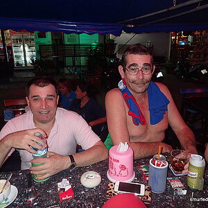 2014-11-17  Smurf Bar