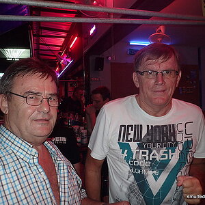 2014-11-17  Smurf Bar