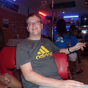 2014-11-17  Smurf Bar