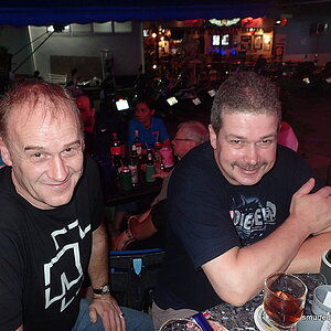 2014-11-17  Smurf Bar