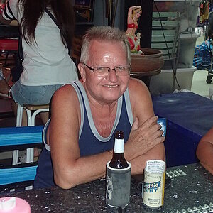 2014-11-18  Smurf Bar