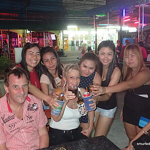 2014-11-18  Smurf Bar