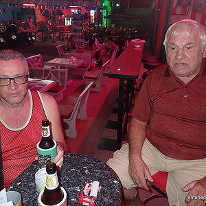 2014-11-19  Smurf Bar