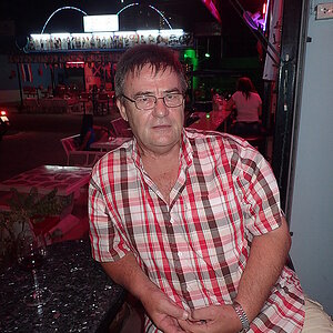 2014-11-21  Smurf Bar