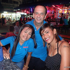 2014-11-21  Smurf Bar