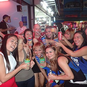 2014-11-22  Smurf Bar