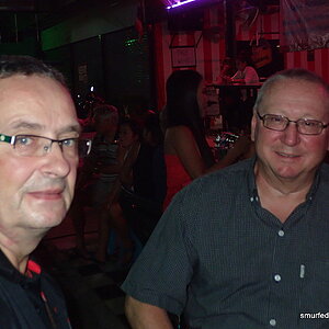 2014-11-23  Smurf Bar