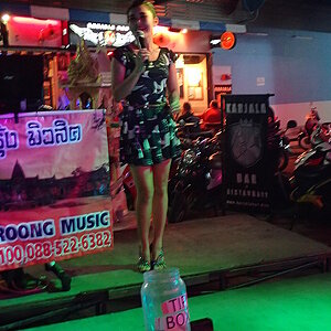 2014-11-23  Smurf Bar