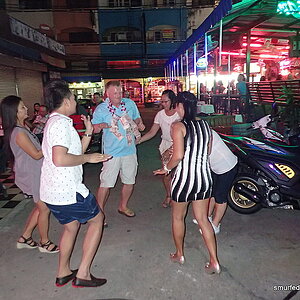 2014-11-23  Smurf Bar