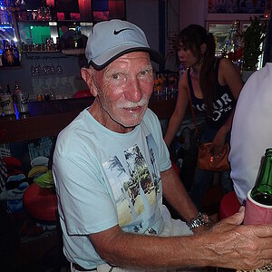 2014-11-23  Smurf Bar