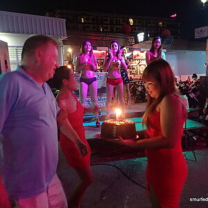 2014-11-23  Smurf Bar
