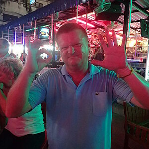 2014-11-23  Smurf Bar