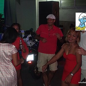 2014-11-23  Smurf Bar