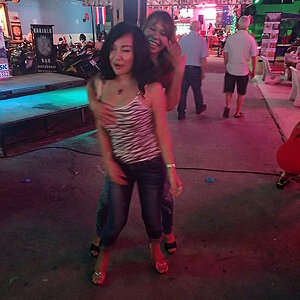 2014-11-23  Smurf Bar