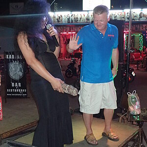2014-11-23  Smurf Bar
