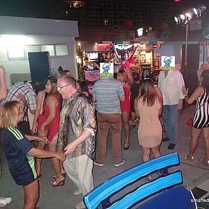 2014-11-23  Smurf Bar