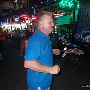 2014-11-23  Smurf Bar
