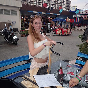 2014-11-26  Smurf Bar