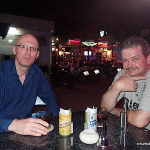 2014-11-27  Smurf Bar