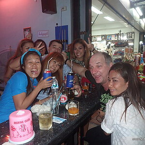 2014-11-28  Smurf Bar