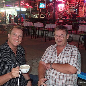 2014-12-01  Smurf Bar