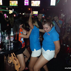 2014-12-01  Smurf Bar