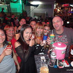 2014-12-03  Smurf Bar