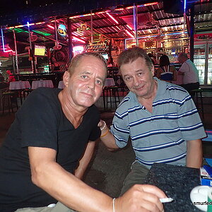 2014-12-03  Smurf Bar