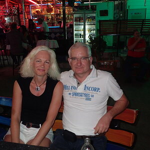 2014-12-05  Smurf Bar