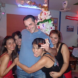 2014-12-06  Smurf Bar