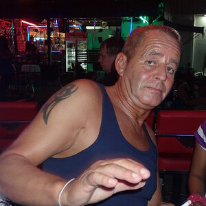 2014-12-07  Smurf Bar