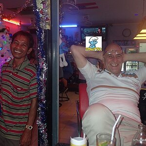2014-12-08  Smurf Bar
