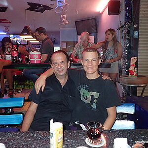 2014-12-10  Smurf Bar