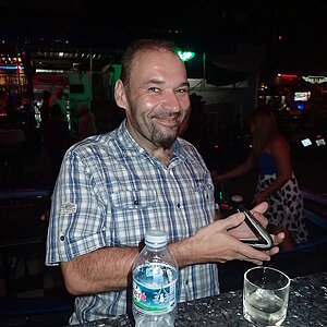 2014-12-10  Smurf Bar