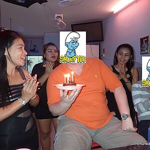 2014-12-13  Smurf Bar