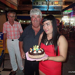 2014-12-16  Smurf Bar
