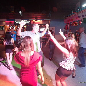 2014-12-16  Smurf Bar
