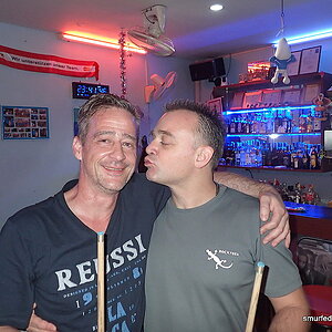 2014-12-18  Smurf Bar