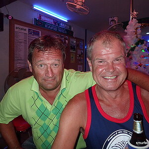 2014-12-18  Smurf Bar