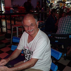 2014-12-21  Smurf Bar