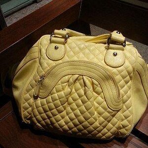 Handtasche