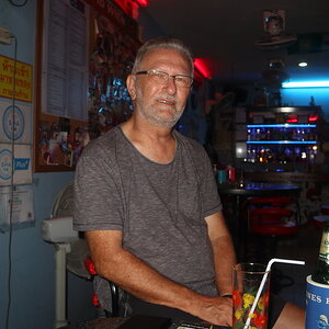 I_183-006.JPG