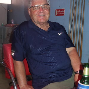 L_271-007.JPG